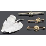 An Edwardian 18ct gold seed pearl crescent and star bar brooch