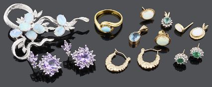 A collection of contemporary jewellery