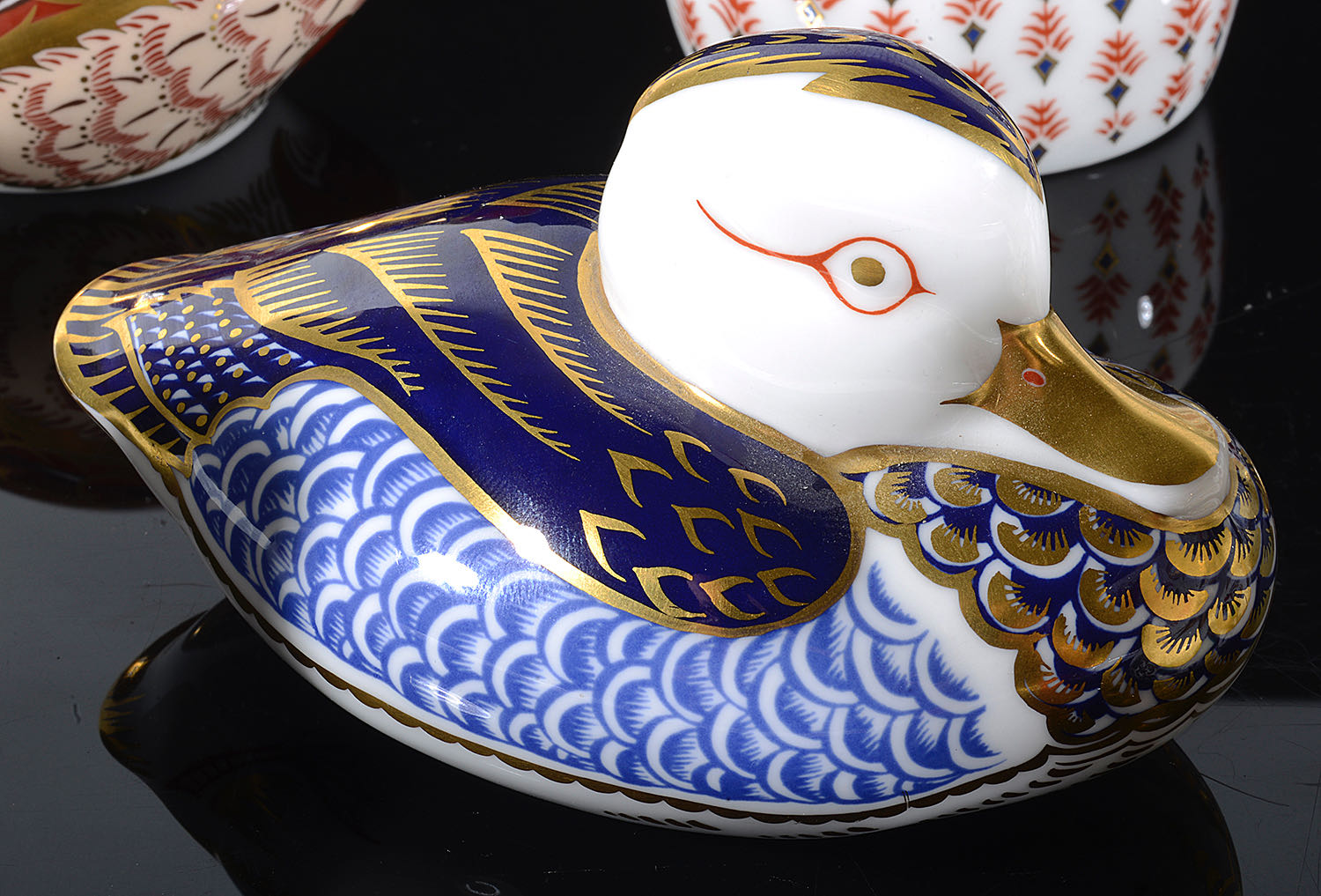 A collection of nine Royal Crown Derby Imari animal paper weights - Image 3 of 7