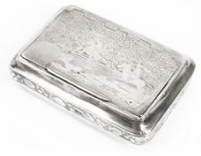 A George III silver snuff box