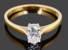 An unusual single stone good quality oval diamond set ring,