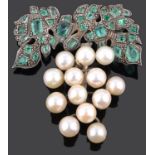 A large emerald and cultured pearl brooch