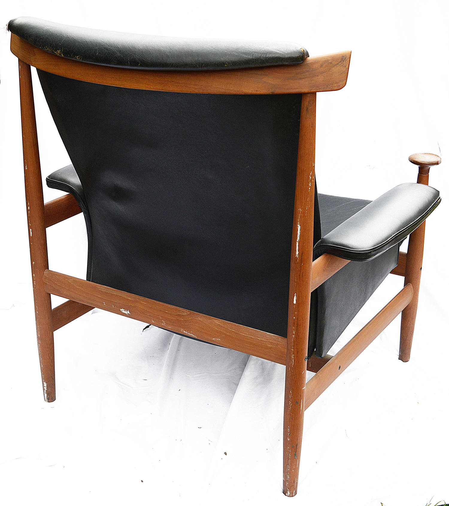 Finn Juhl (1912-1989) for France & Son No 152 "Bwana" teak and black leather lounge chair c.1962 - Image 2 of 3