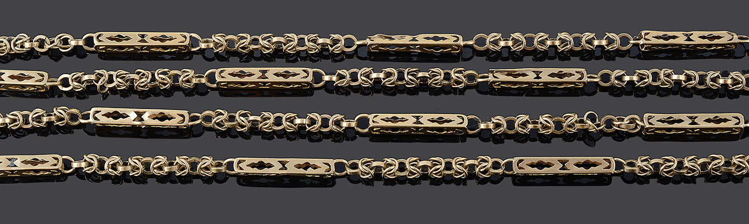 A Continental yellow metal fancy link longguard chain