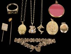 A collection of gold jewellery including lockets and pendants (Qty)