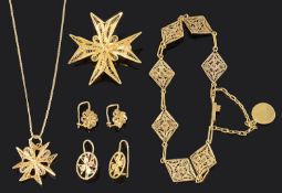 A collection of Continental yellow metal fine filigree work jewellery