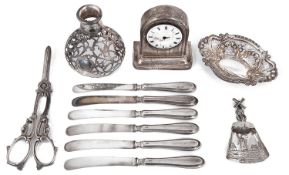 A collection of mostly early 20th century silver items