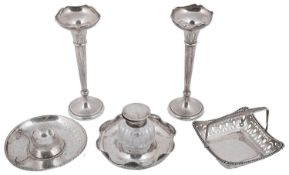 A collection of Edwardian and later silver