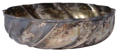 A 20th century Italian .800 silver bowl