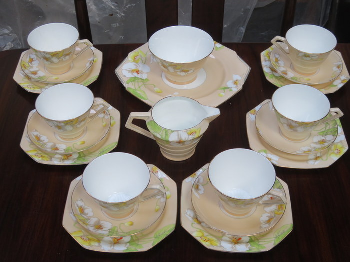 ROYAL PARAGON ART DECO STYLE FLORAL TEAWARE