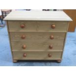 MODERN LIGHT OAK COLOURED TWO OVER THREE CHEST OF DRAWERS