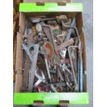 BOX OF VARIOUS VINTAGE TOOLS