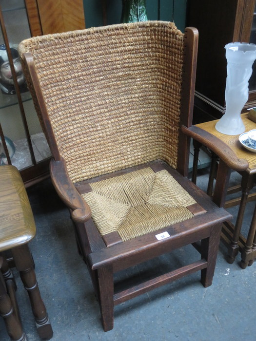 SMALL 19th CENTURY CHILD'S ORKNEY CHAIR WITH WOVEN STRAW BACK (AT FAULT)