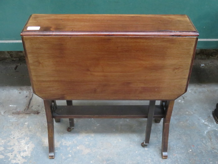 MAHOGANY DROP LEAF SUTHERLAND TABLE