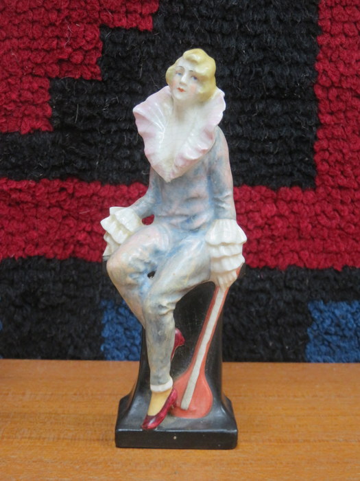 SITZENDORF ART DECO CRACKLE GLAZED CERAMICS FIGURE,