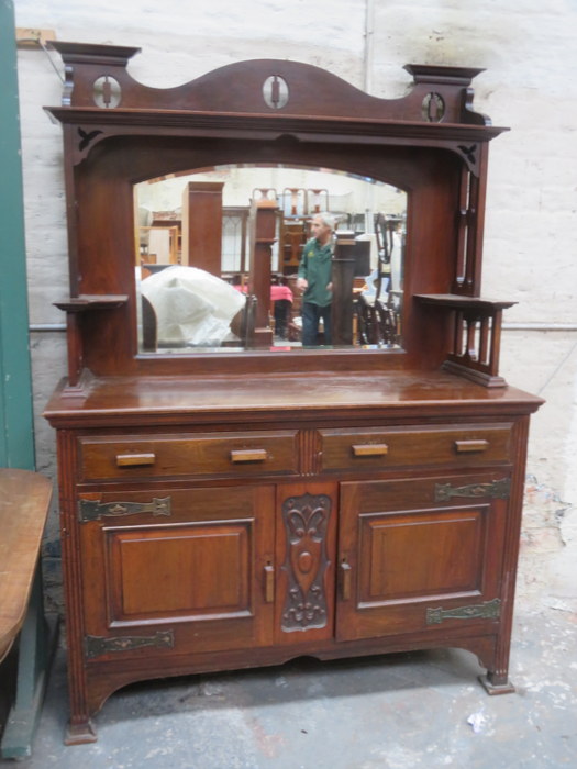 ARTS & CRAFTS MAHOGANY MIRROR BACK DRESSER