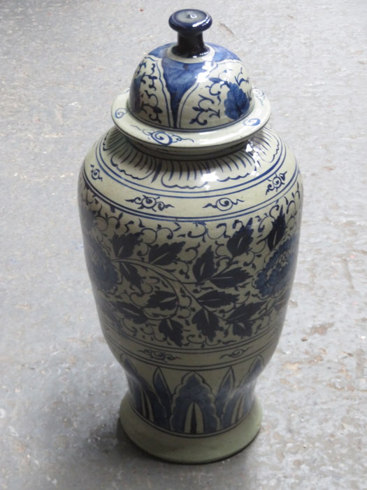 LARGE DECORATIVE GLAZED STONEWARE STORAGE JAR AND COVER,