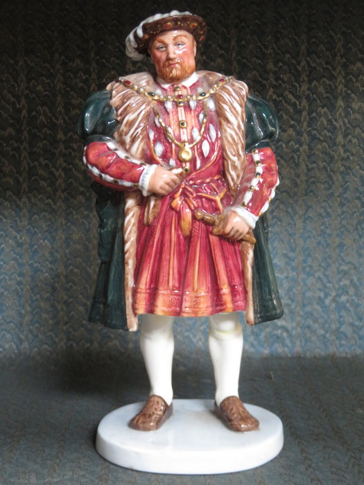 ROYAL DOULTON LIMITED EDITION GLAZED CERAMIC FIGURE- HENRY VIII,