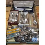 CASED FISH SERVERS AND VARIOUS LOOSE FLATWARE, ETC.