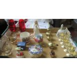 SUNDRY LOT OF CERAMICS AND GLASS INCLUDING DOULTON FIGURE ETC.