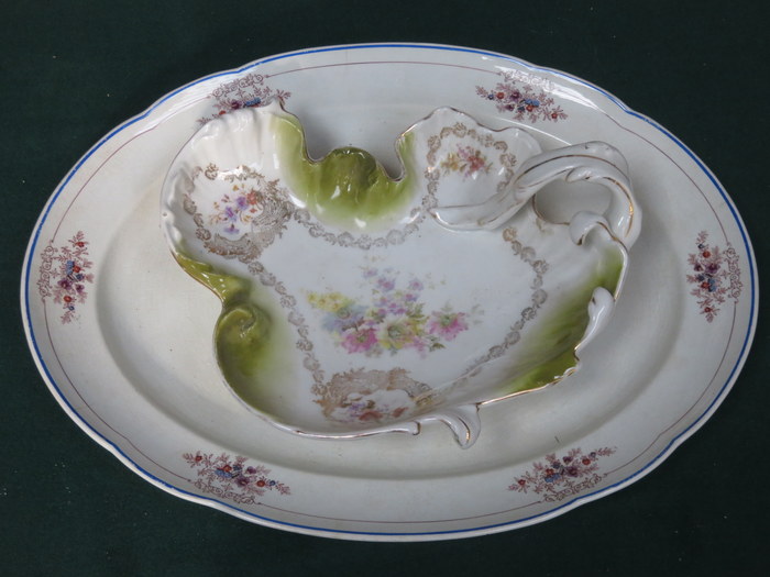 VICTORIAN FLORAL ASHETTE AND CONTINENTAL SHAPED FLORAL DISH