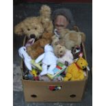 QUANTITY OF VARIOUS VINTAGE TEDDIES AND COLLECTABLES, ETC.