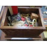 OAK BOX CONTAINING LARGE QUANTITY OF VARIOUS COSTUME JEWELLERY