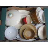 VARIOUS CERAMICS INCLUDING ROYAL DOULTON DINNERWARE