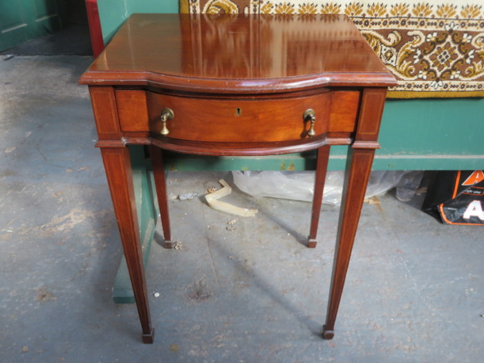 INLAID MAHOGANY SINGLE DRAWER SIDE TABLE