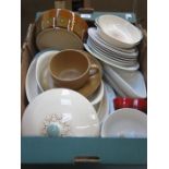 VARIOUS CERAMICS INCLUDING ROYAL DOULTON DINNERWARE