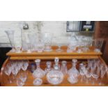 QUANTITY OF VARIOUS GLASSWARE