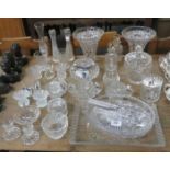 QUANTITY OF VARIOUS GLASSWARE INCLUDING SILVER RIMMED BUD VASE