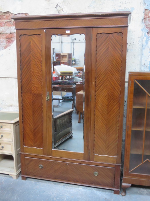 MAHOGANY SINGLE DOOR MIRROR FRONTED WARDROBE