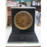 KLEYSER & CO GOOD QUALITY BLACK SLATE MANTLE CLOCK WITH CIRCULAR GILT METAL DIAL,