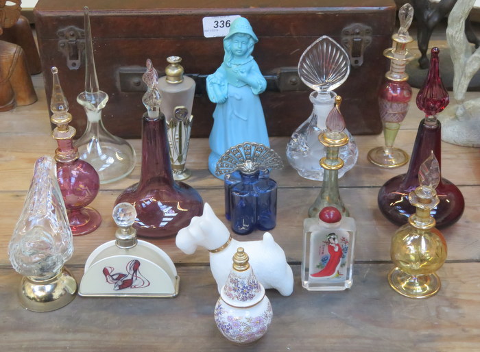PARCEL OF VARIOUS GLASS & OTHER PERFUME BOTTLES