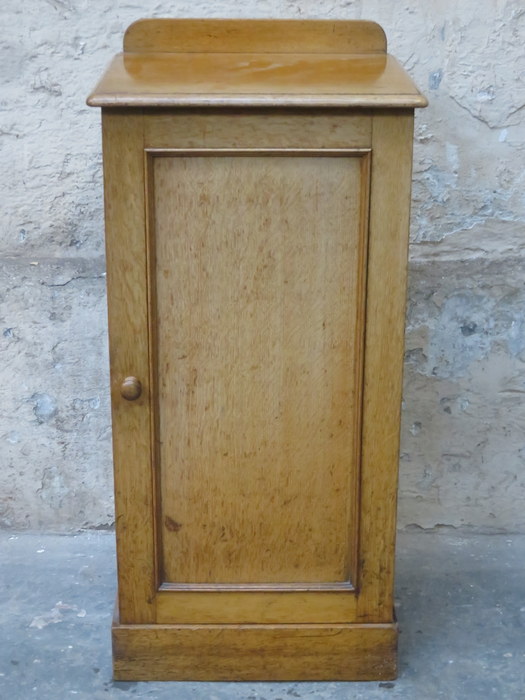 SINGLE DOOR 1920s/30s POT CUPBOARD