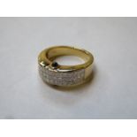 18ct GOLD DIAMOND DRESS RING