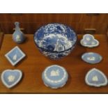 GEORGE JONES ABBEY PATTERN BLUE AND WHITE DEEP BOWL, CIRCA 1920s,