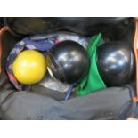 VINTAGE BOWLING BOWLS IN BAG