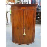 18th CENTURY INLAID MAHOGANY BOW FRONTED WALL MOUNTING CORNER CUPBOARD