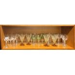 A quantity of mixed glassware.