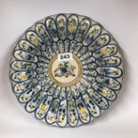 A Talavera hand painted faience dish, Dia. 28cm.