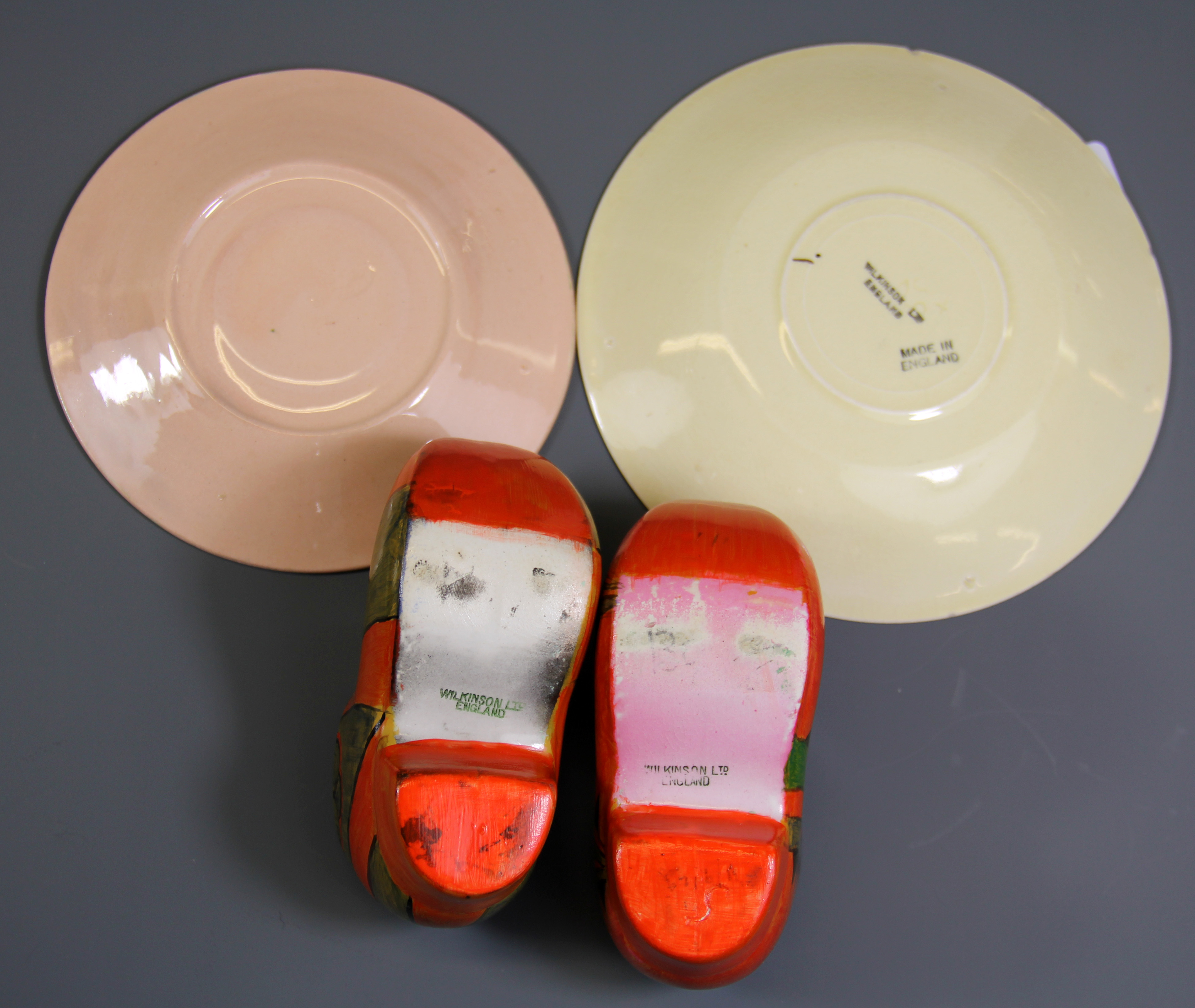 A group of Clarice Cliff and Wilkinson ceramic items. - Image 2 of 3