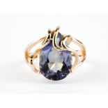 A 925 silver rose gold gilt ring set with a large pear cut mauve quartz, (N.5), L. 1.6cm.