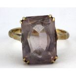 A 9ct yellow gold amethyst set ring, (N).