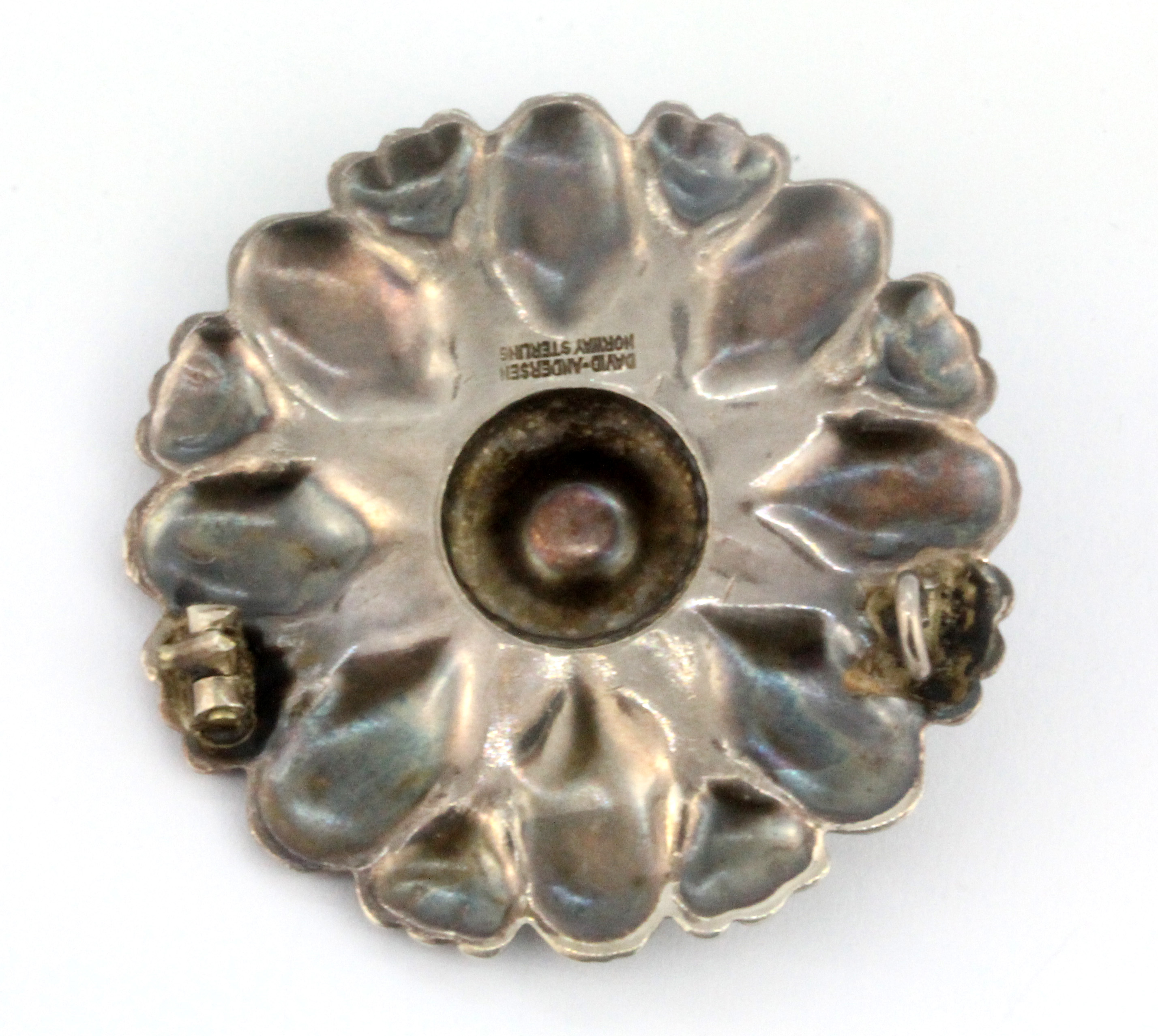 A Norwegian sterling silver David Andersen flower shaped brooch, (missing pin), Dia. 4cm. - Image 2 of 2