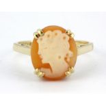 A 9ct yellow gold cameo set ring, (M).