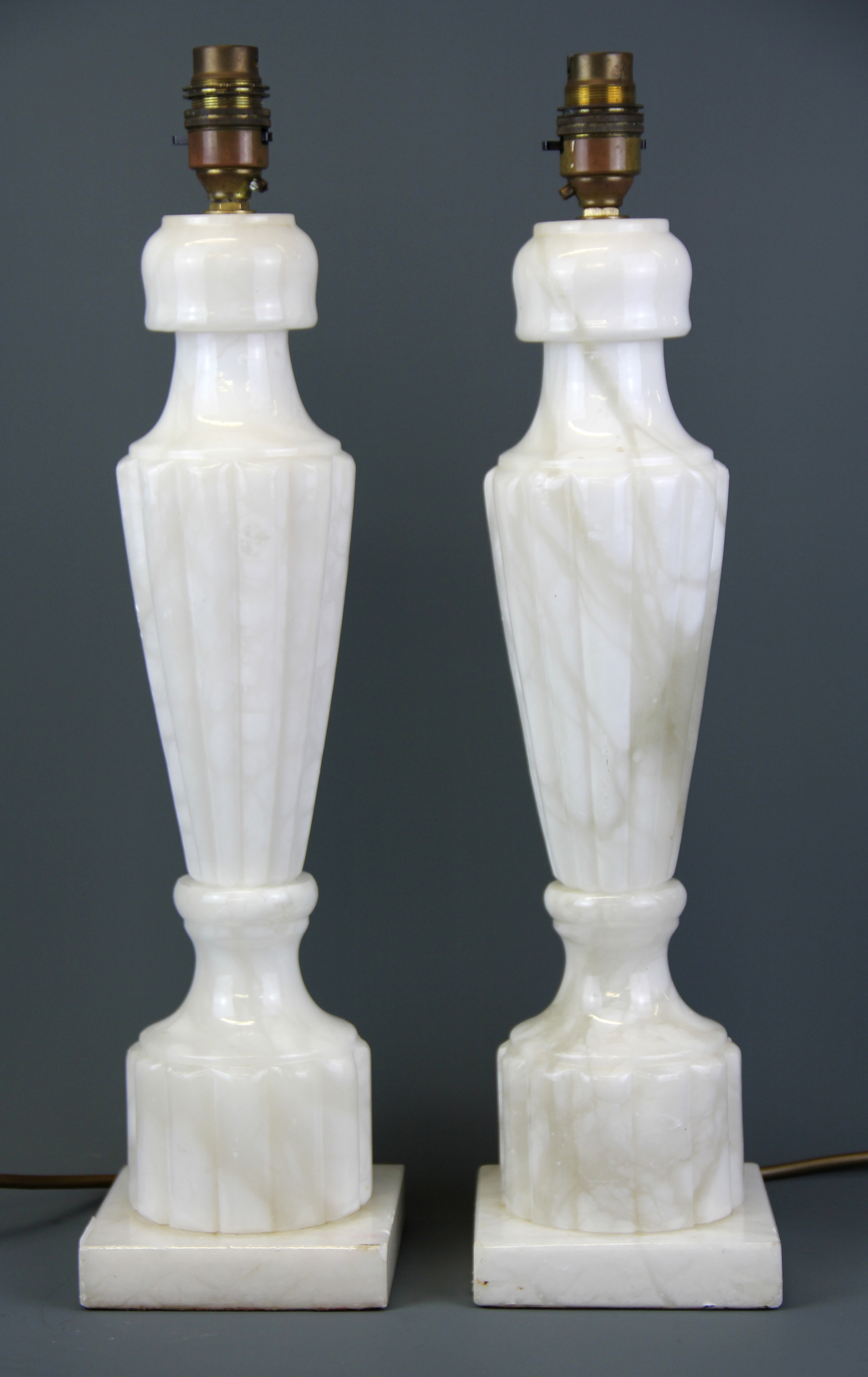 A pair of vintage onyx table lamps, H. 46cm.