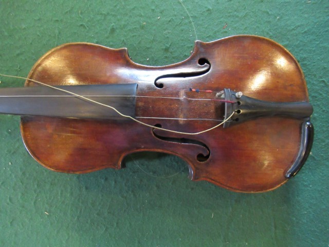 A cased violin, together with a Hill & Son bow. - Image 25 of 48