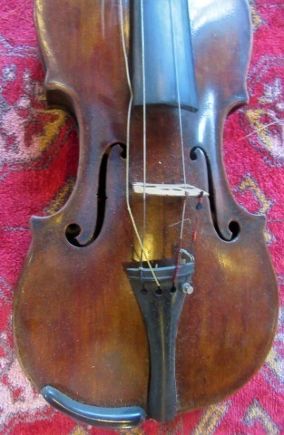 A cased violin, together with a Hill & Son bow. - Image 29 of 48